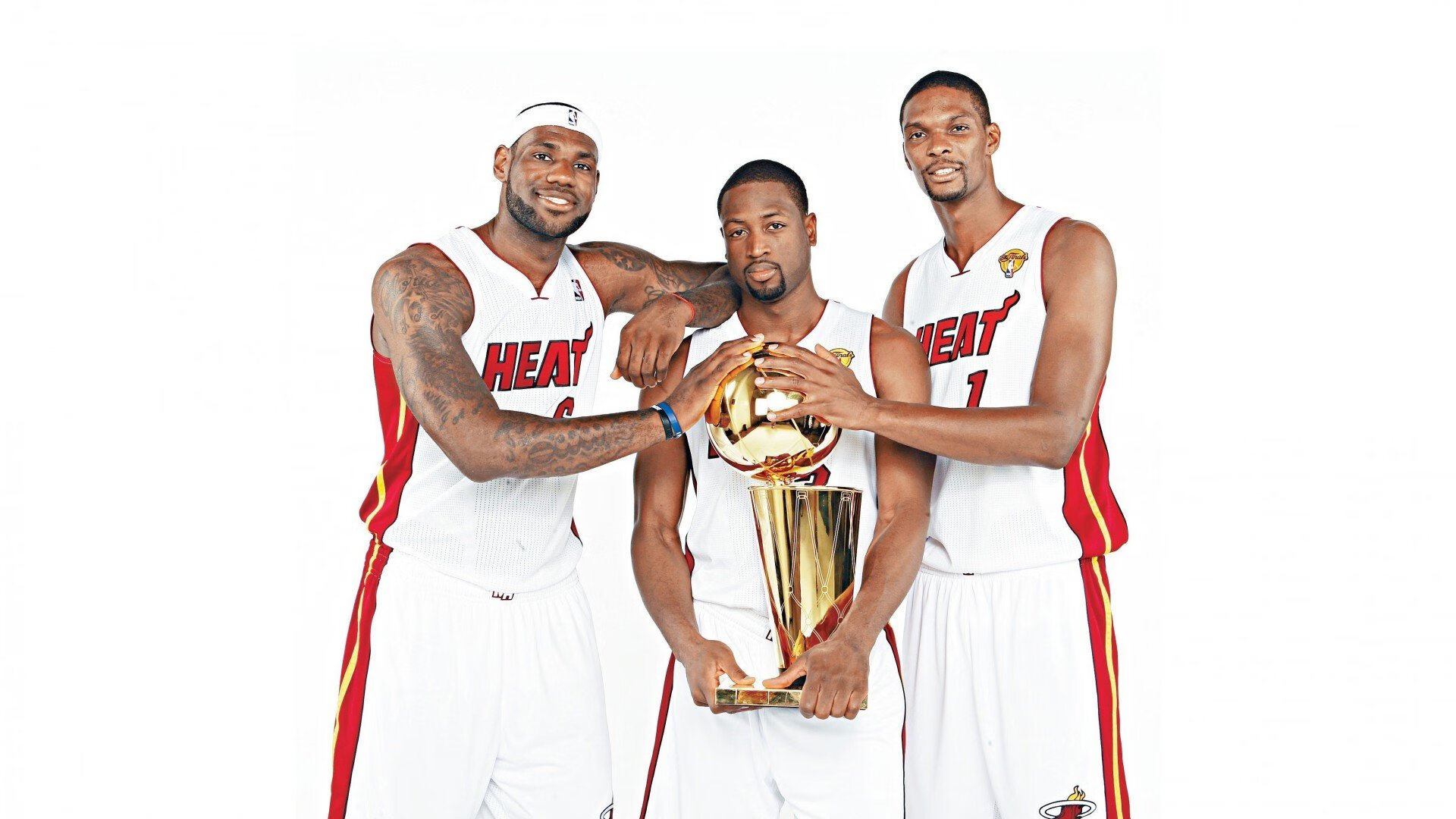 逆境中的“坚守者”：那些如钢铁般坚韧的球员，坚韧如钢什么意思